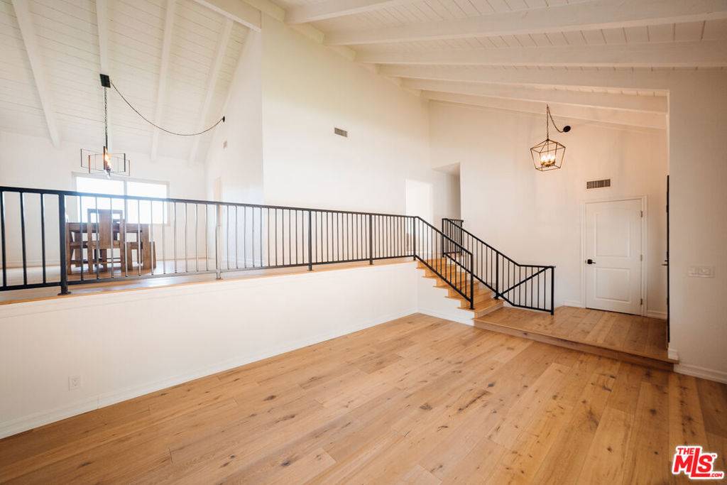 Thousand Oaks, CA 91360,1450 CALLE FIDELIDAD