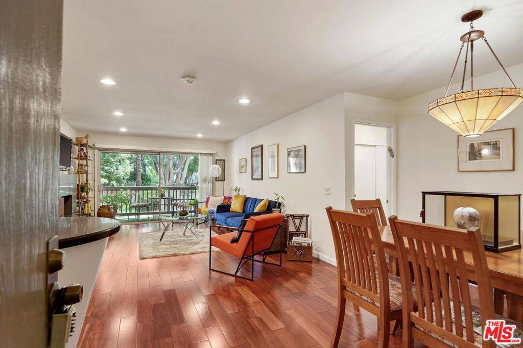 8121 RAINTREE CIR, Culver City, CA 90230
