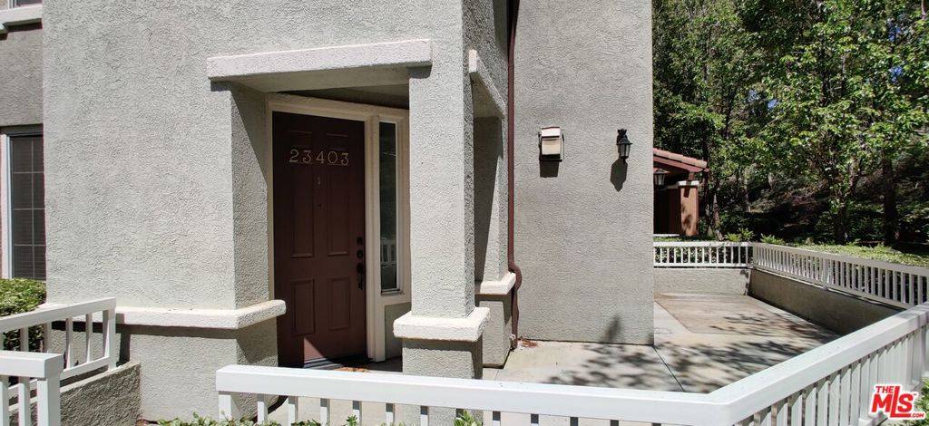 Santa Clarita, CA 91354,23403 ABBEY GLEN PL