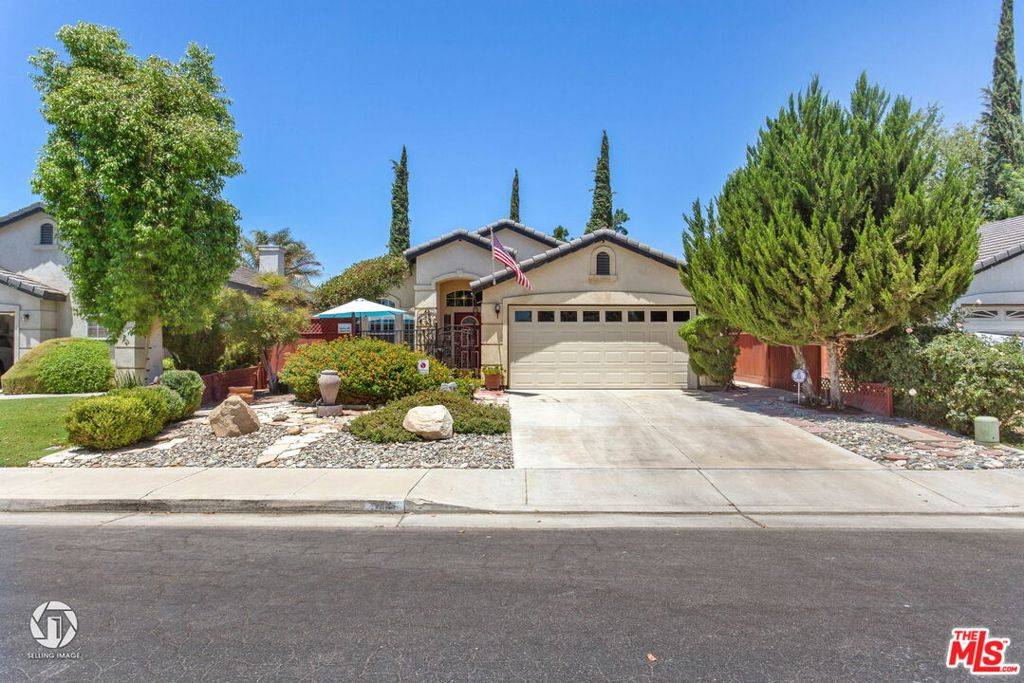 9316 Lacroix CT, Bakersfield, CA 93311