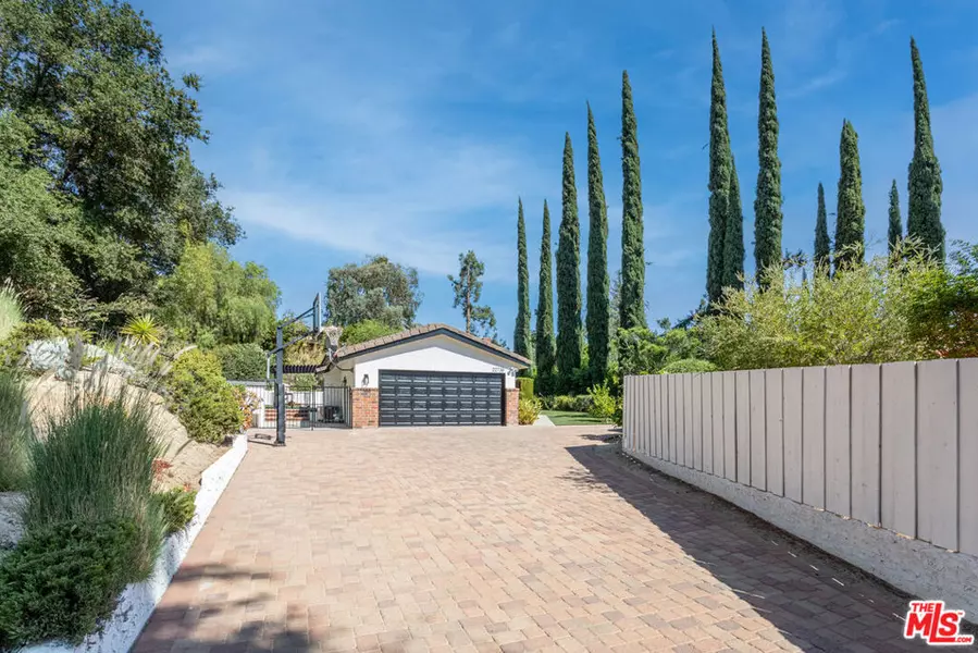 22736 Carsamba DR, Calabasas, CA 91302