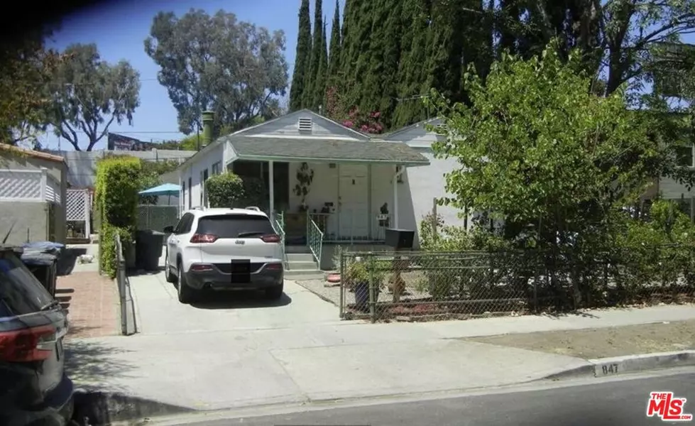 847 Huntley DR, West Hollywood, CA 90069