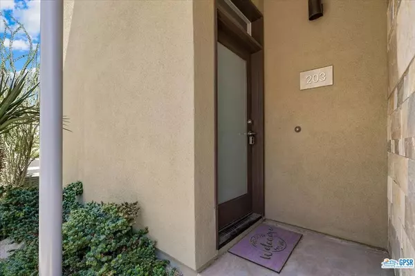 Palm Springs, CA 92264,810 E Palm Canyon DR #203