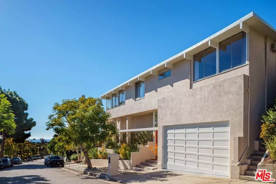 845 Las Lomas AVE, Pacific Palisades, CA 90272