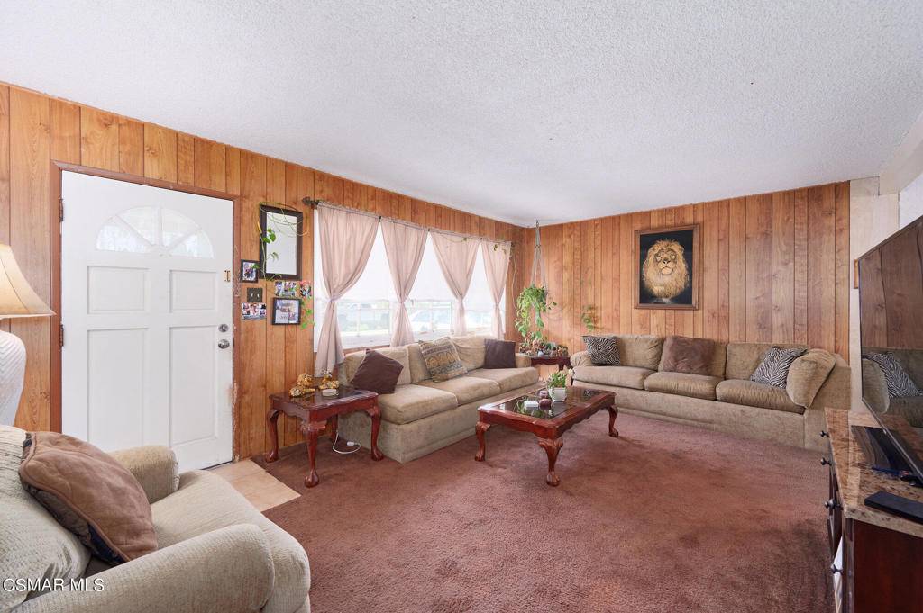 Simi Valley, CA 93063,4251 Angela ST