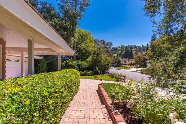 Westlake Village, CA 91361,31752 Blue Meadow LN