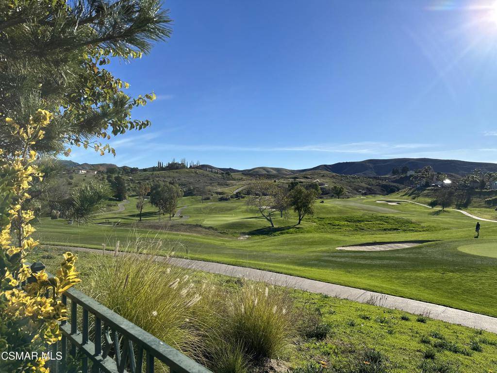 Simi Valley, CA 93065,896 Links View DR