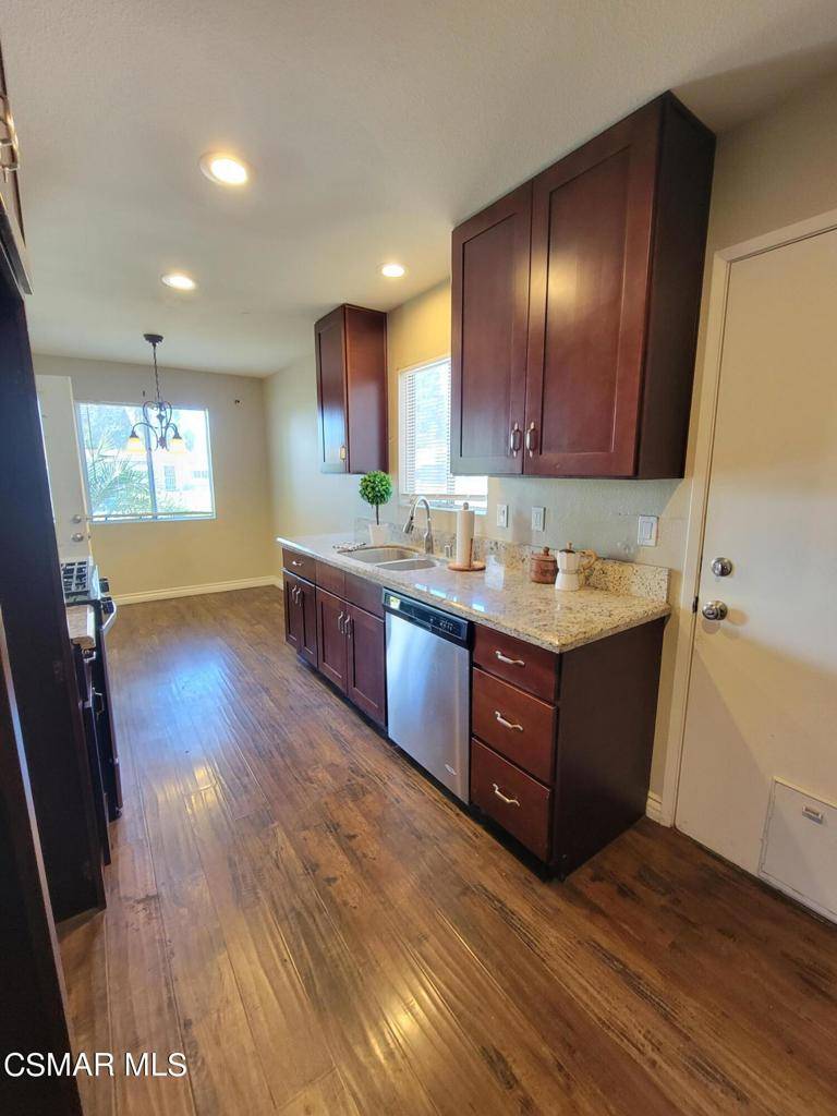 Simi Valley, CA 93063,1424 Moreno DR