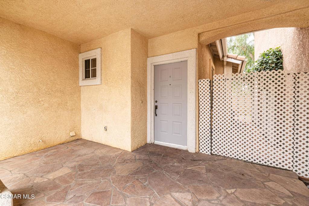 Simi Valley, CA 93065,476 Windharp LN