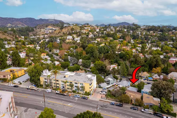 Los Angeles, CA 90068,2142 N Cahuenga