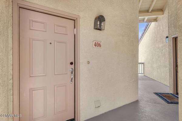 631 Oak Run TRL #406, Oak Park, CA 91377