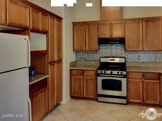 1474 Patricia AVE #8, Simi Valley, CA 93065