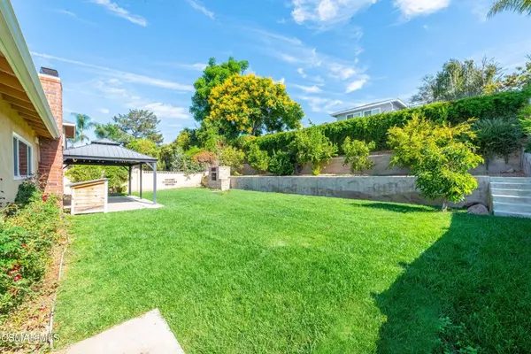 Agoura Hills, CA 91301,6030 Lake Nadine PL