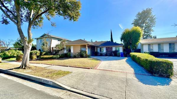 22330 Mobile ST, Woodland Hills, CA 91303