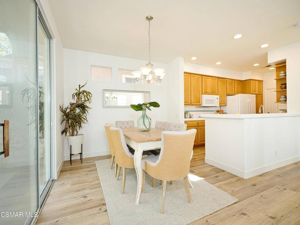 Thousand Oaks, CA 91362,3127 La Casa CT