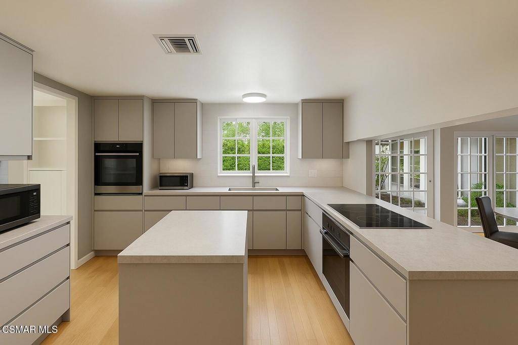 Thousand Oaks, CA 91360,3384 Radcliffe RD