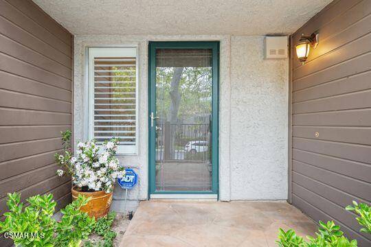 Thousand Oaks, CA 91362,120 Via Colinas