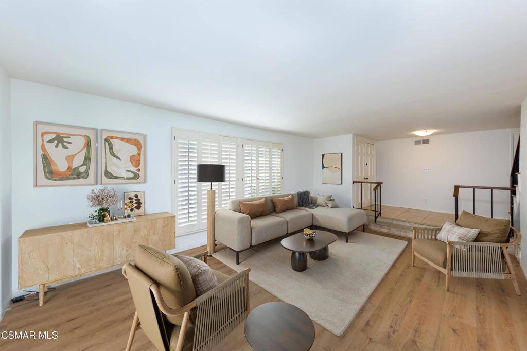 Agoura Hills, CA 91301,29451 Trailway LN