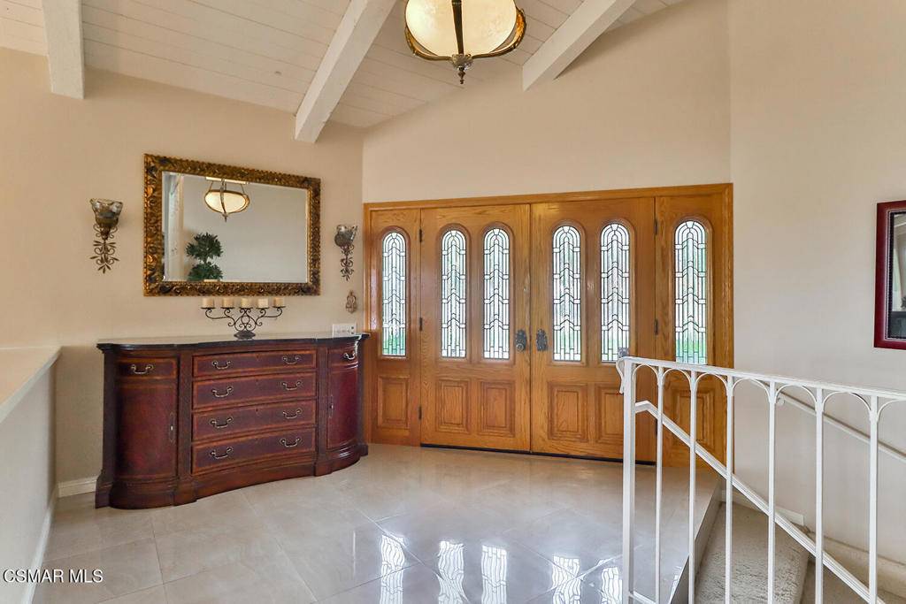 Thousand Oaks, CA 91360,1822 Calle Borrego