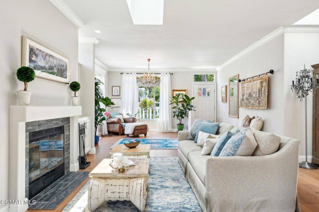 Westlake Village, CA 91361,141 Sherwood DR