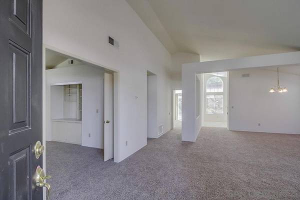 Alpine, CA 91901,2589 Pimlico Place