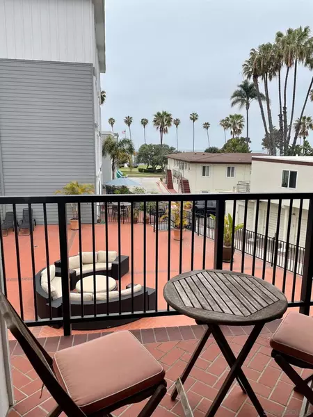 2130 Vallecitos #248, La Jolla, CA 92037