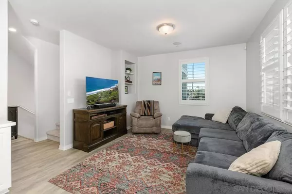 Imperial Beach, CA 91932,508 Shorebird Way