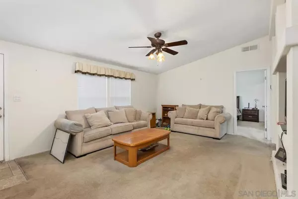 Poway, CA 92064,12830 El Rey Vista St #140