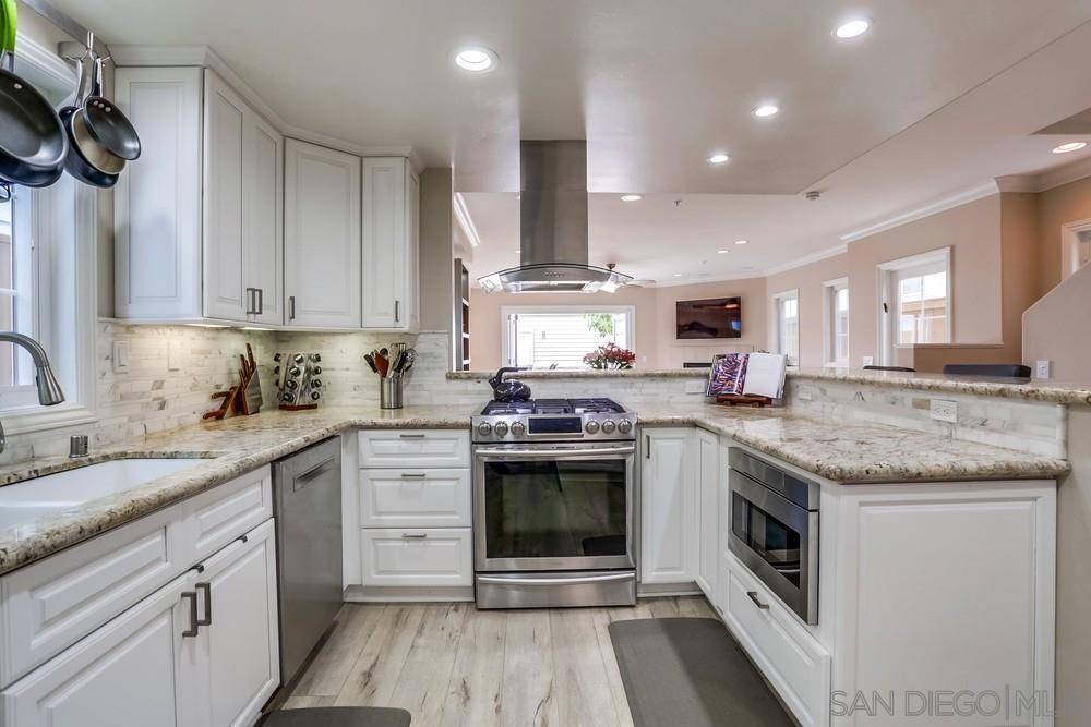 San Diego, CA 92109,1314 Oliver Ave