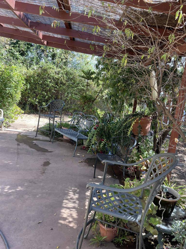 282 Blanchard Rd, El Cajon, CA 92020