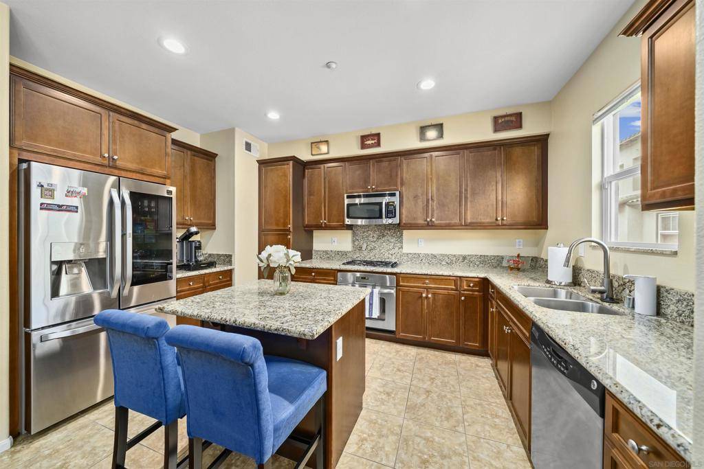 Chula Vista, CA 91915,1626 Cliff Rose Dr #145