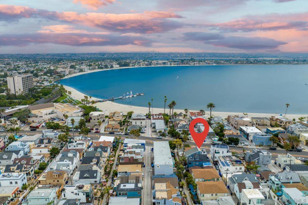 737 Whiting Ct, San Diego, CA 92109