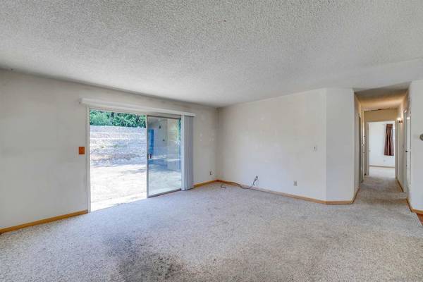 La Mesa, CA 91942,5685 Wendi St.