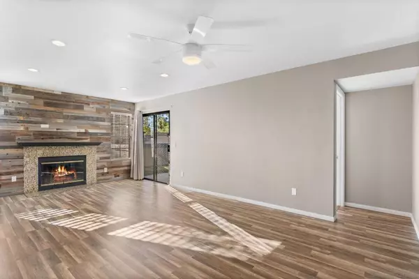 14942 Avenida Venusto #99, San Diego, CA 92128