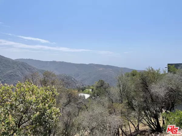 Malibu, CA 90265,2323 Chumash RD