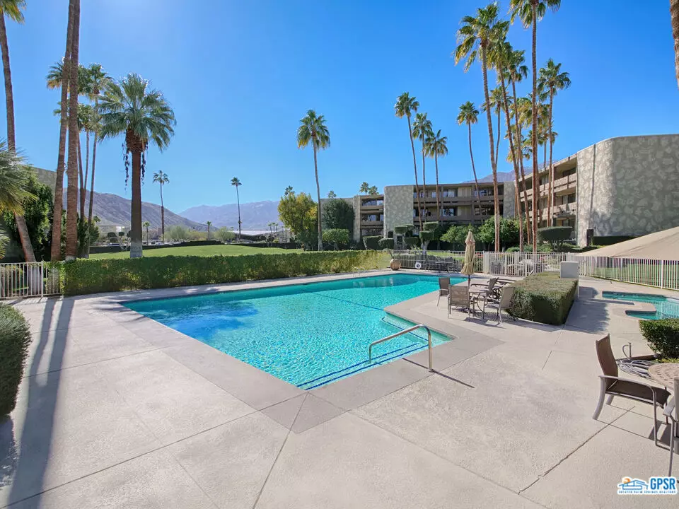 Palm Springs, CA 92264,2424 E Palm Canyon DR #2A