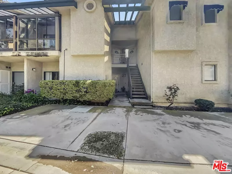 5738 Skyview WAY #D, Agoura Hills, CA 91301