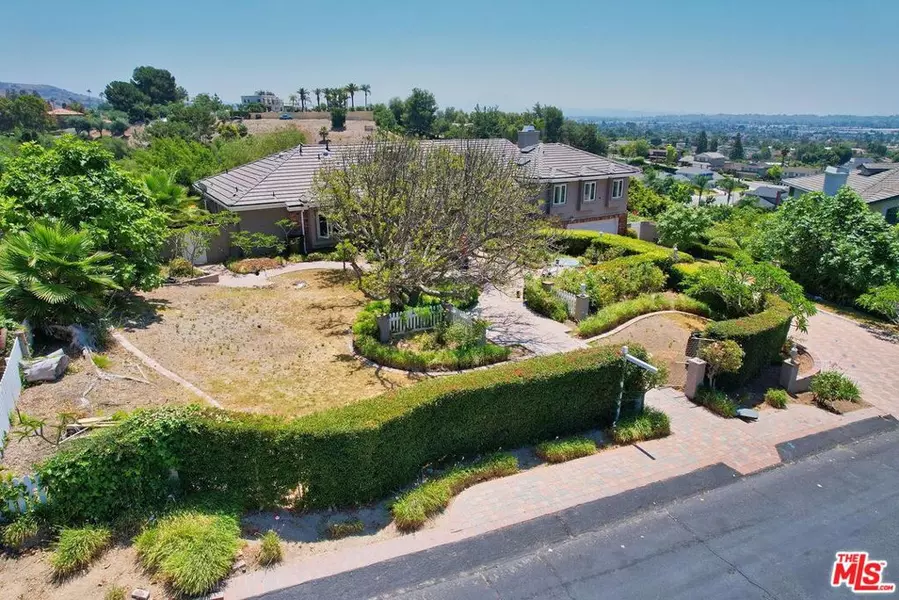 230 Flowerfield LN, La Habra Heights, CA 90631