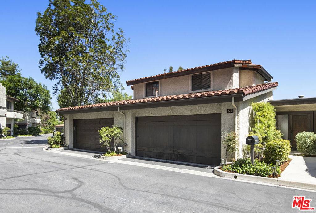 Los Angeles, CA 90042,776 Fremont Villas #35