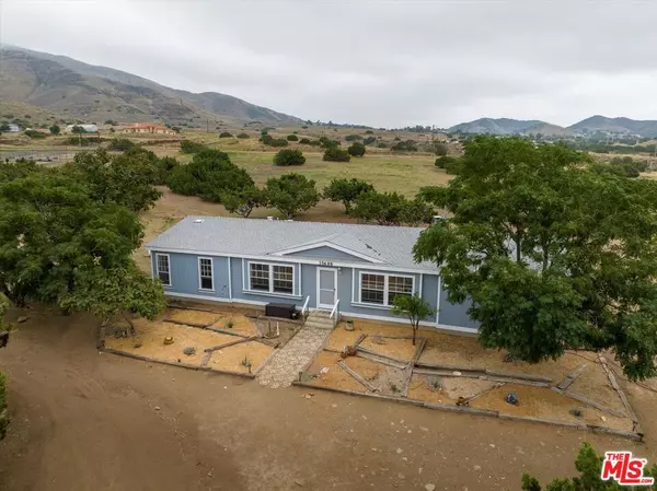 35698 Tierra Dulce RD, Agua Dulce, CA 91390