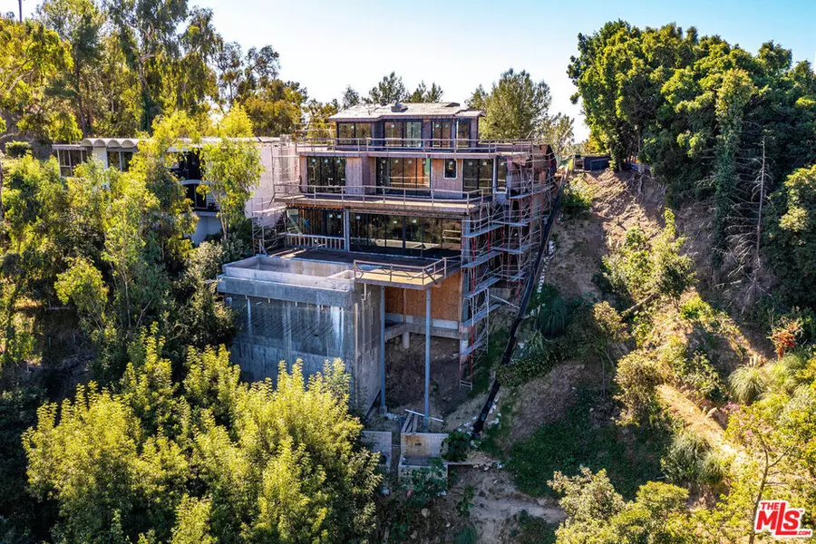 1110 Linda Flora DR, Los Angeles, CA 90049