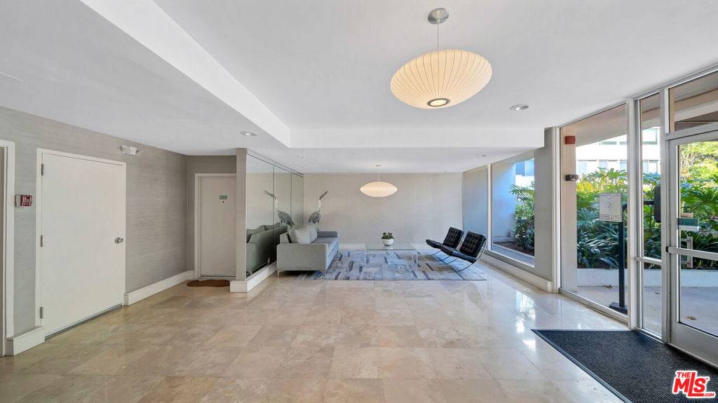 Pacific Palisades, CA 90272,17350 W Sunset BLVD #605