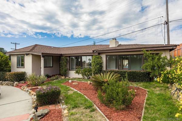 818 Gonzales St, Solana Beach, CA 92075