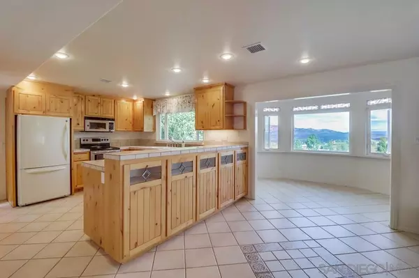 Alpine, CA 91901,720 Sky Mountain Lane