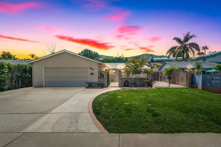 9828 Pebble Beach Dr, Santee, CA 92071