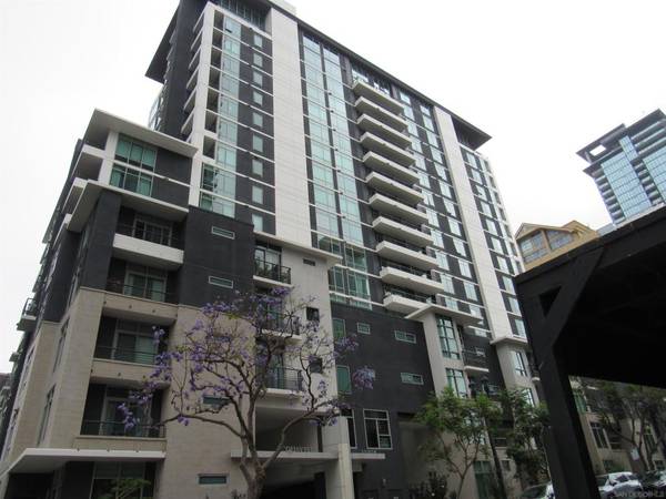 425 W Beech St #302, San Diego, CA 92101