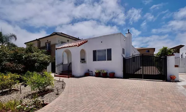 3129 Carleton St, San Diego, CA 92106