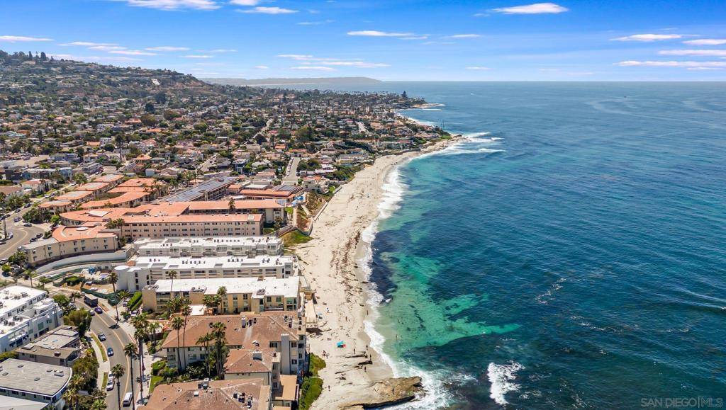 100 Coast Blvd #Unit 302, La Jolla, CA 92037