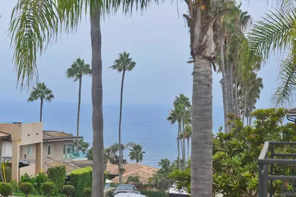 La Jolla, CA 92037,320 Palomar Ave