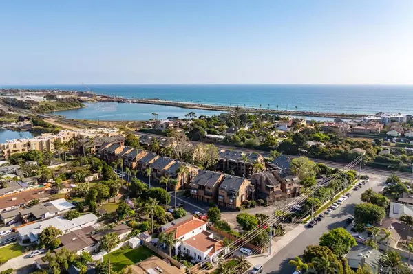 4007 Canario St #Unit E, Carlsbad, CA 92008